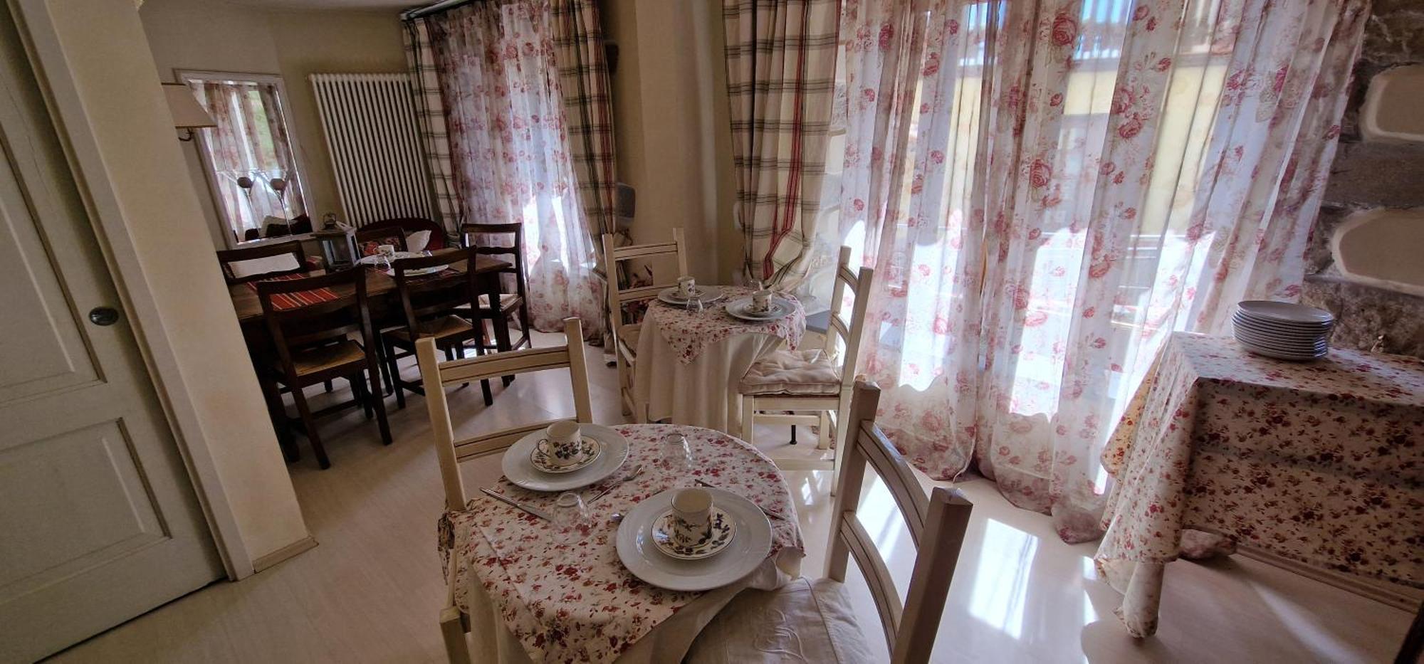 Bed and Breakfast Antica Casa Menetti B E B Sestola Esterno foto